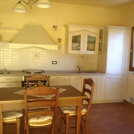 Barullo-centoia Sleeps 6 Pool Air Con Wifi 别墅