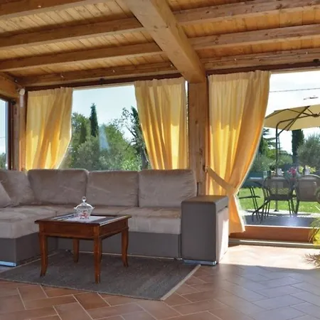 Barullo-centoia Sleeps 6 Pool Air Con Wifi